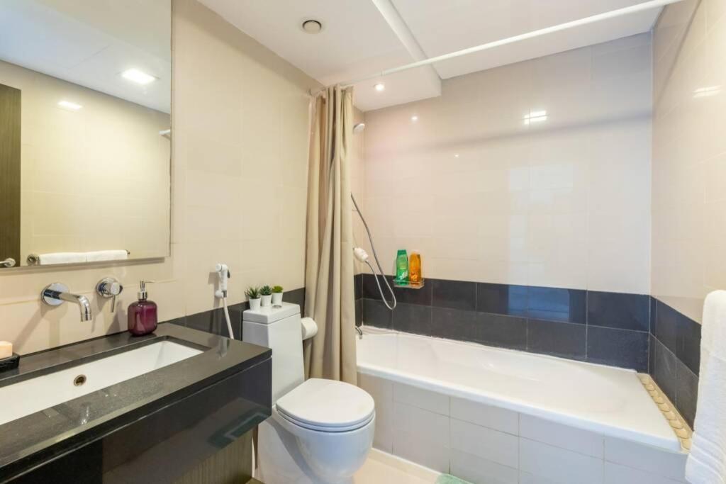 Xanadubai Loft Tower - Your Home Away From Home In Downtown Dubai! Exterior photo
